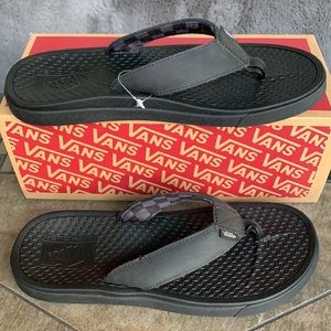 vans flip flops